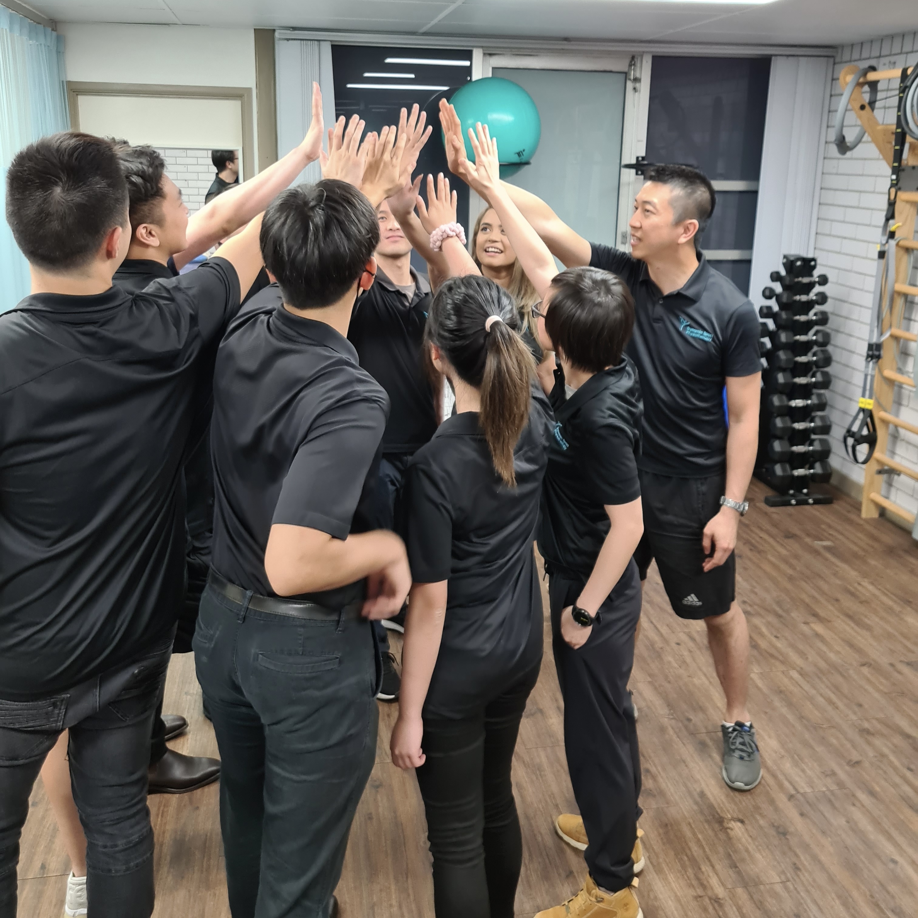 Expert Physiotherapists specialised in manual therapy treatment for chronic pain